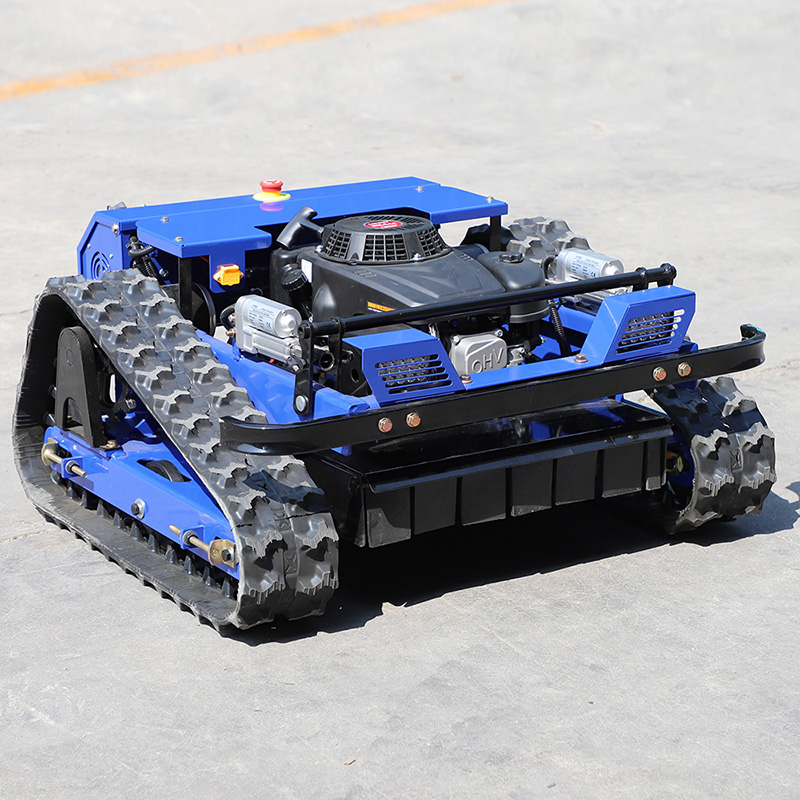 Ferngesteuerter Böschungsmäher