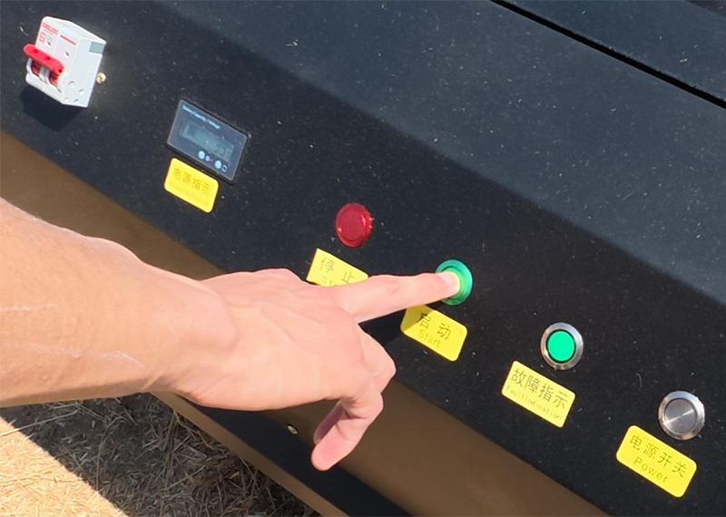 Hocheffizienter Rasenmäher.jpg Hocheffizienter Rasenmäher.jpg