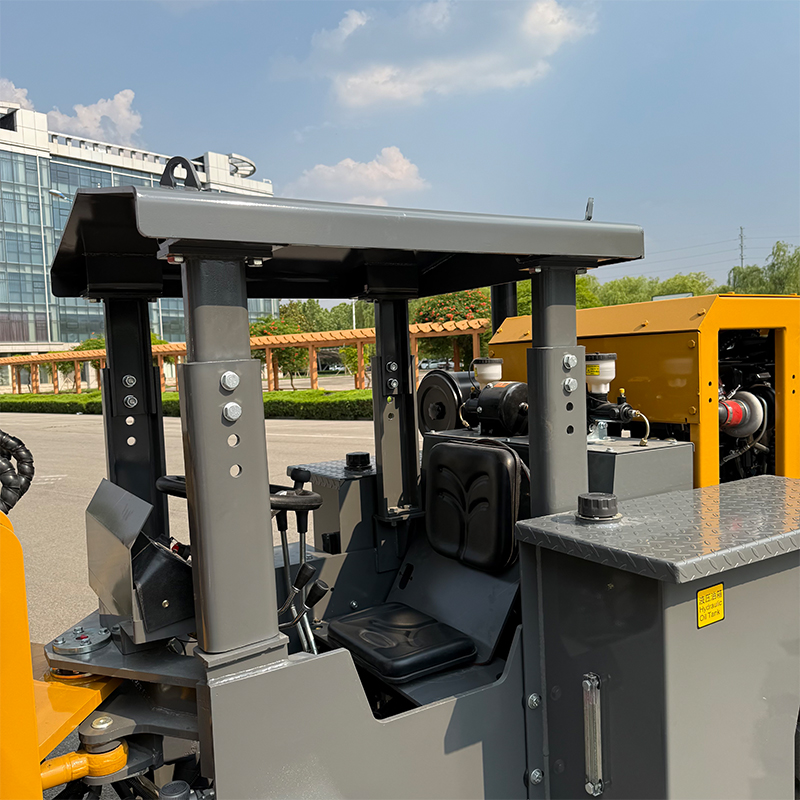 Mehrzwecklader.jpg Mehrzwecklader.jpg