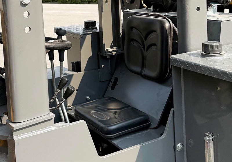 Mehrzwecklader.jpg Mehrzwecklader.jpg