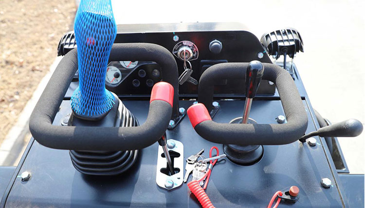 Günstiger Kompaktlader zu verkaufen Günstiger Kompaktlader zu verkaufen